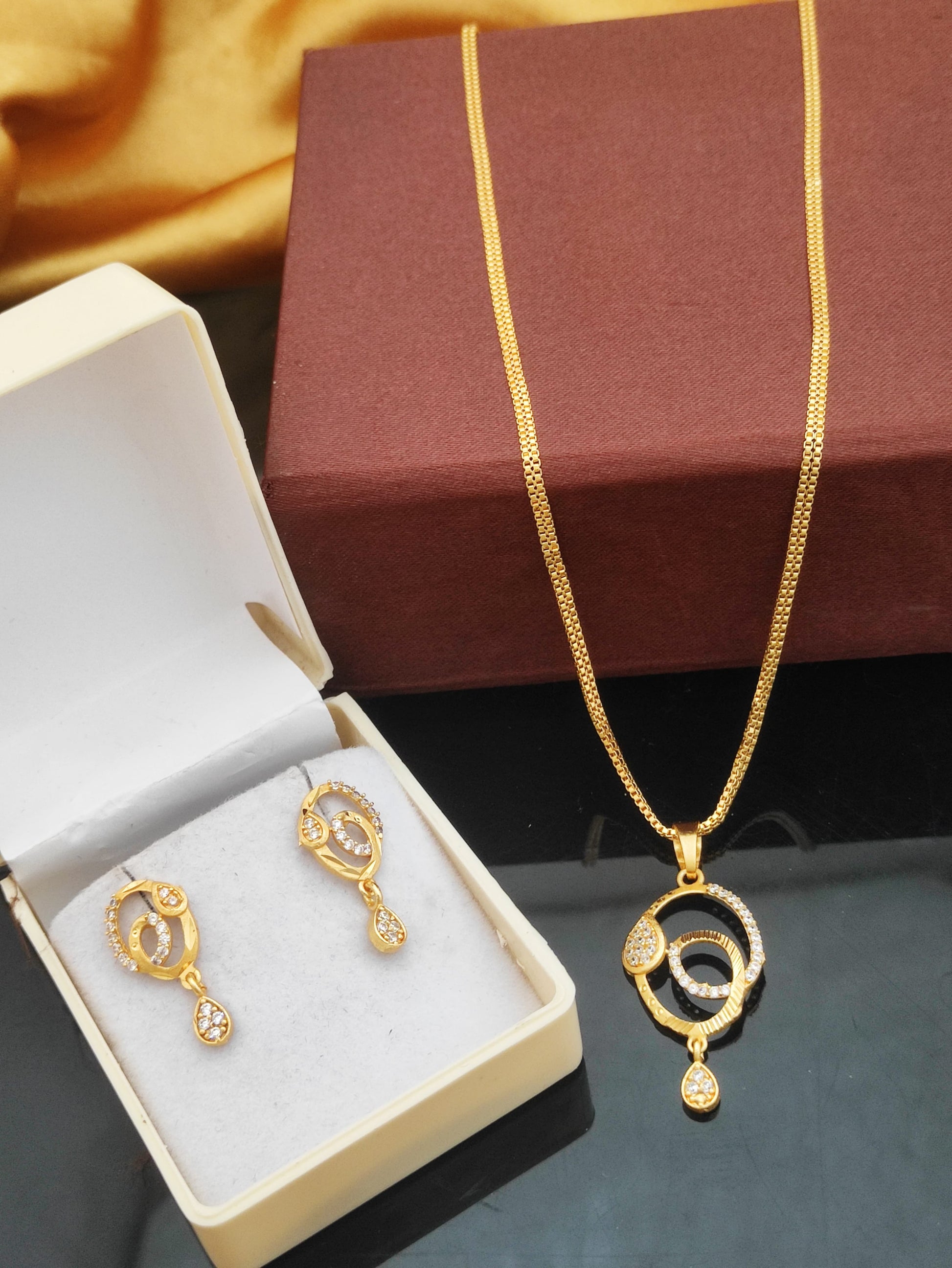 premium A.D stud MICRO GOLD