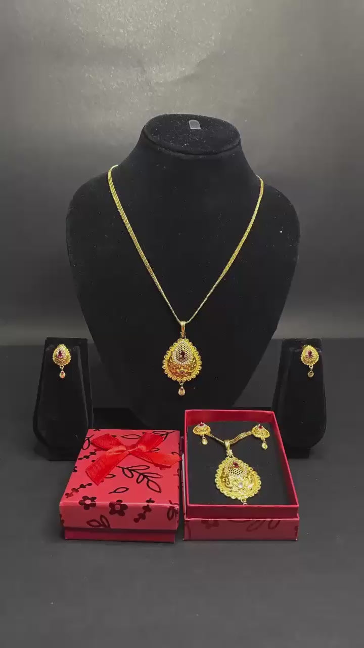 gold plated pendant set